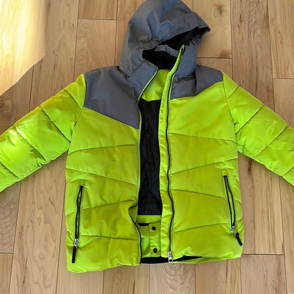 McKinley Boys Medium winter jacket. - Picture 1 of 4